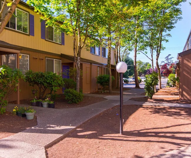 Building Photo - Burnwood Manor