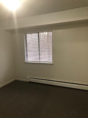 Building Photo - 244 Oakville Ave