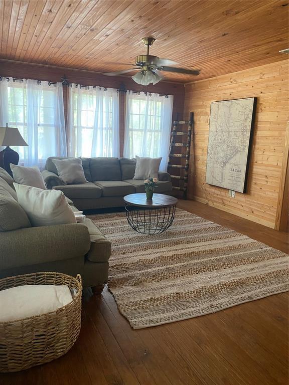 Building Photo - 20702 Fm 1094