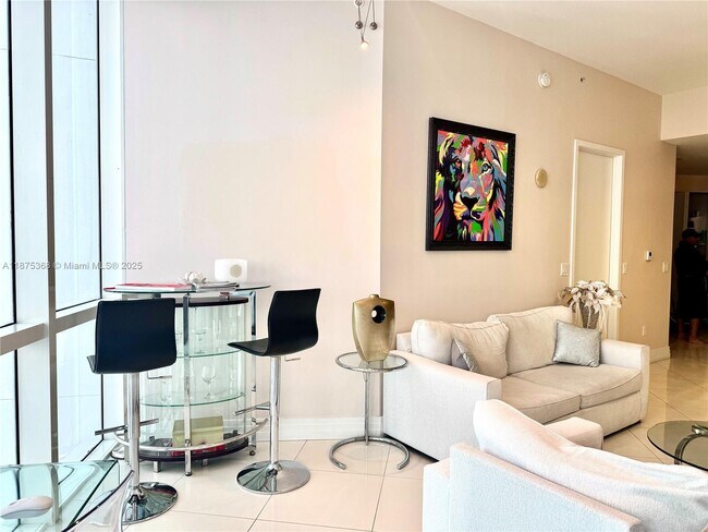Building Photo - 18101 Collins Ave