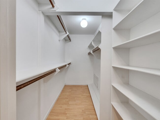 Building Photo - 12625 Memorial Dr