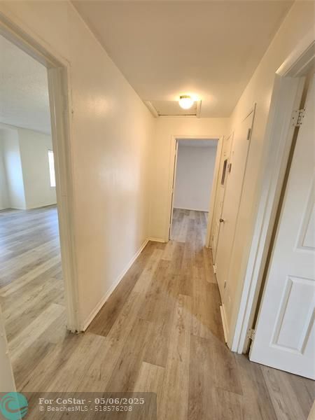 Building Photo - 2466 Lincoln St