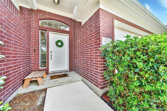 Building Photo - 21403 Hadrian Dr