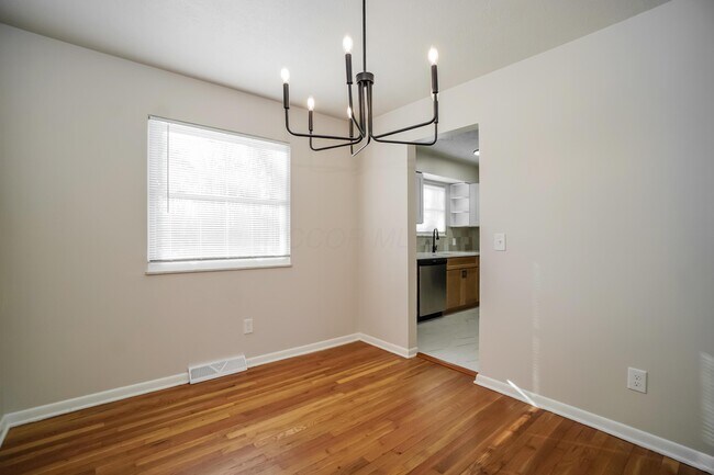 Building Photo - 3391 Compton Dr