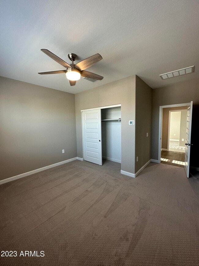 Building Photo - 1128 E Horro Rd