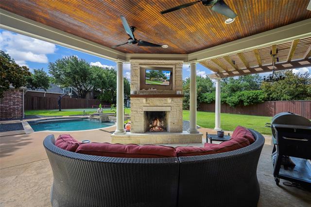 Building Photo - 6520 Twin Oaks Dr