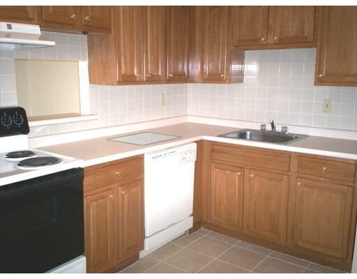 Building Photo - 2350 Commonwealth Avenue