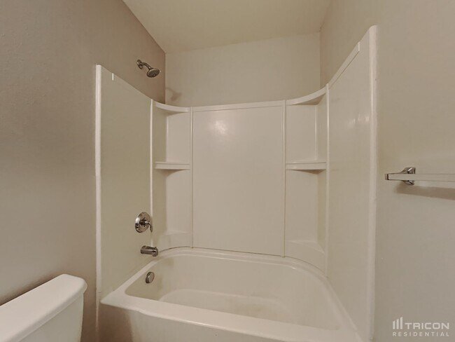 Building Photo - 4312 Houldsworth Dr