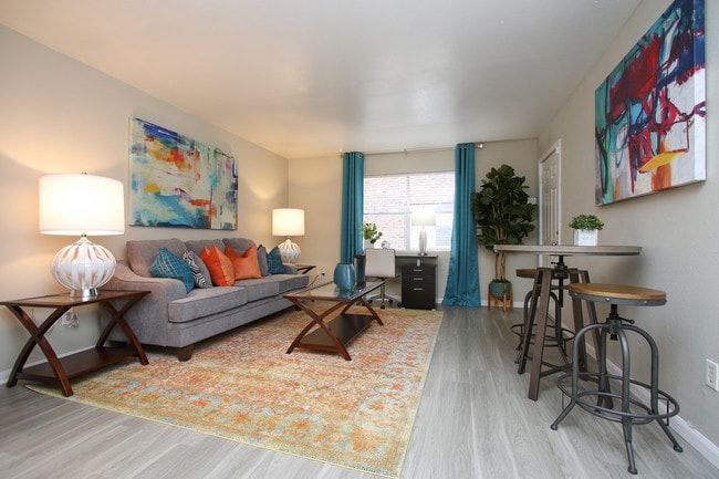 Building Photo - Pointe Ann Apartments
