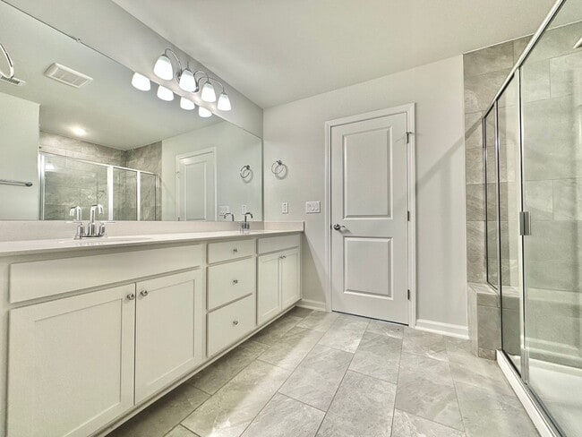 Building Photo - Spacious 3BD Townhome in Solana | 2-Car Garage | Pool, Gym & More