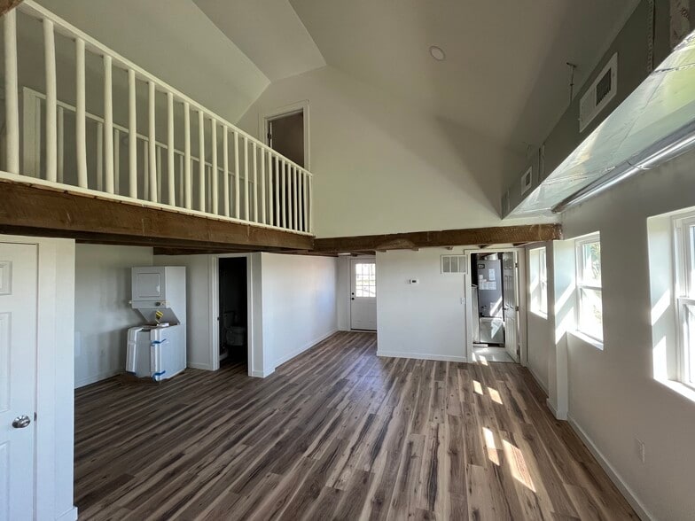 Building Photo - 720 Green Cook Rd