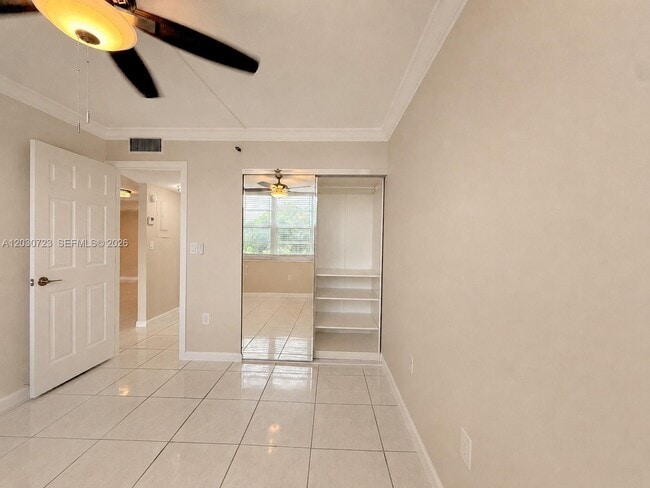 Building Photo - 1300 St Charles Pl