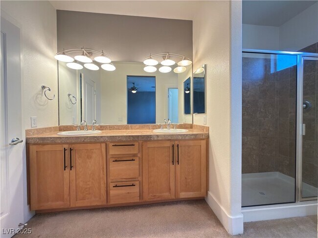 Building Photo - 9050 W Tropicana Ave