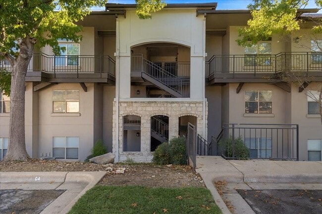 Building Photo - 6000 Shepherd Mountain Cove