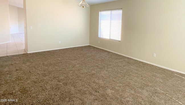 Building Photo - 7220 S 55th Dr
