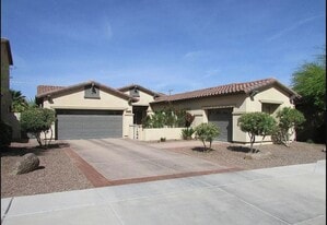 Building Photo - 8628 S 21st Pl