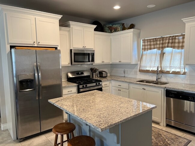 Building Photo - 13682 Cornwallis Dr