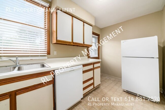 Building Photo - Charming 2 bedroom 1 bathroom duplex in Ge...