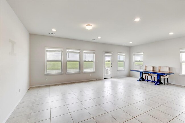 Building Photo - 2721 Winding Creek Rd