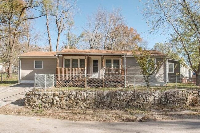 Primary Photo - 1740 Sinnott Cir