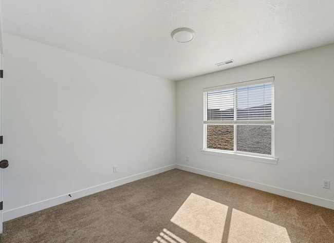 Building Photo - 2083 N 3930 W