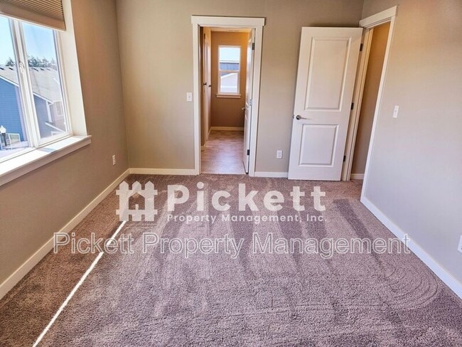 Building Photo - 2512 Zeeden Way