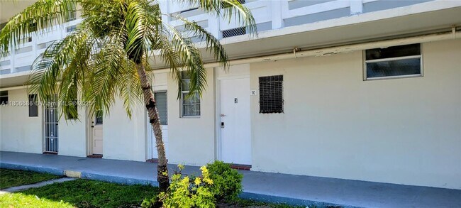 Building Photo - 3010 Marcos Dr