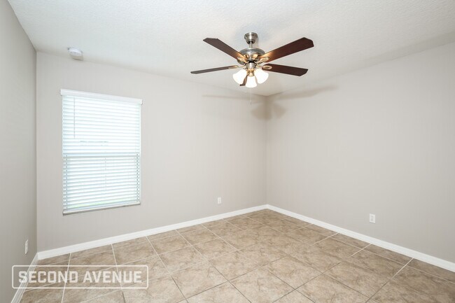 Building Photo - 1655 Painter St SE