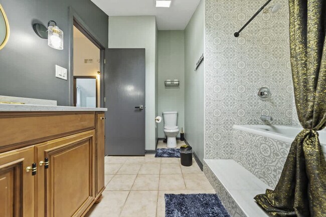 Building Photo - 38369 N Manor Ave
