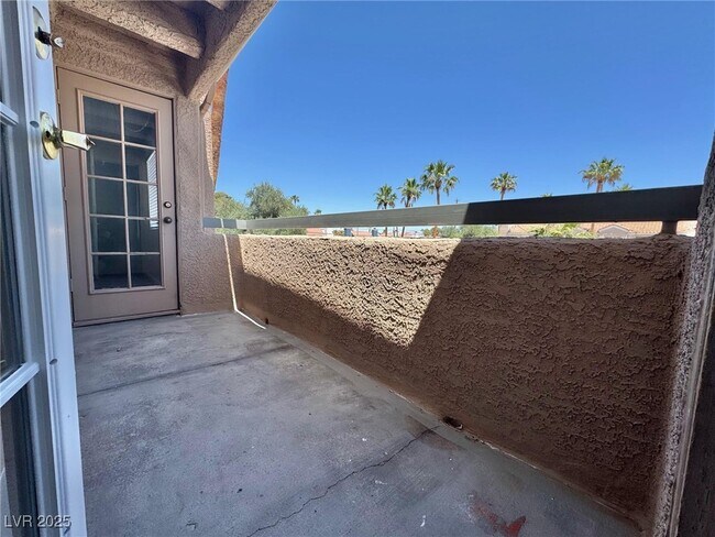 Building Photo - 1375 E Hacienda Ave