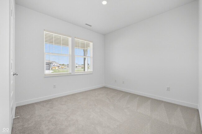 Building Photo - 15395 Alperton Rd