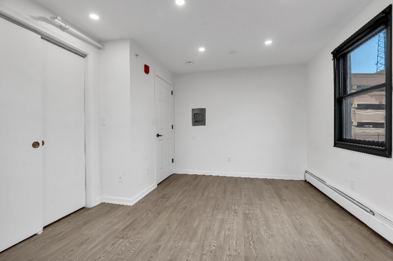 Building Photo - 32 Cargill St