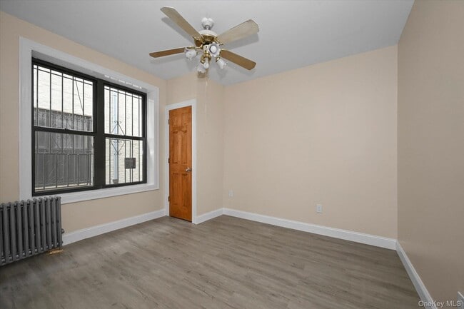 Building Photo - 438 E 98th St