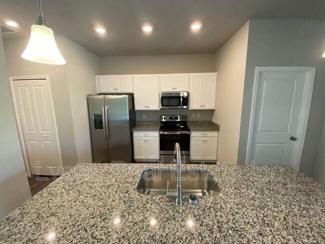 Building Photo - 5625 Abelman Rd