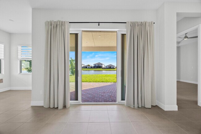 Building Photo - 14208 Lacebark Ln