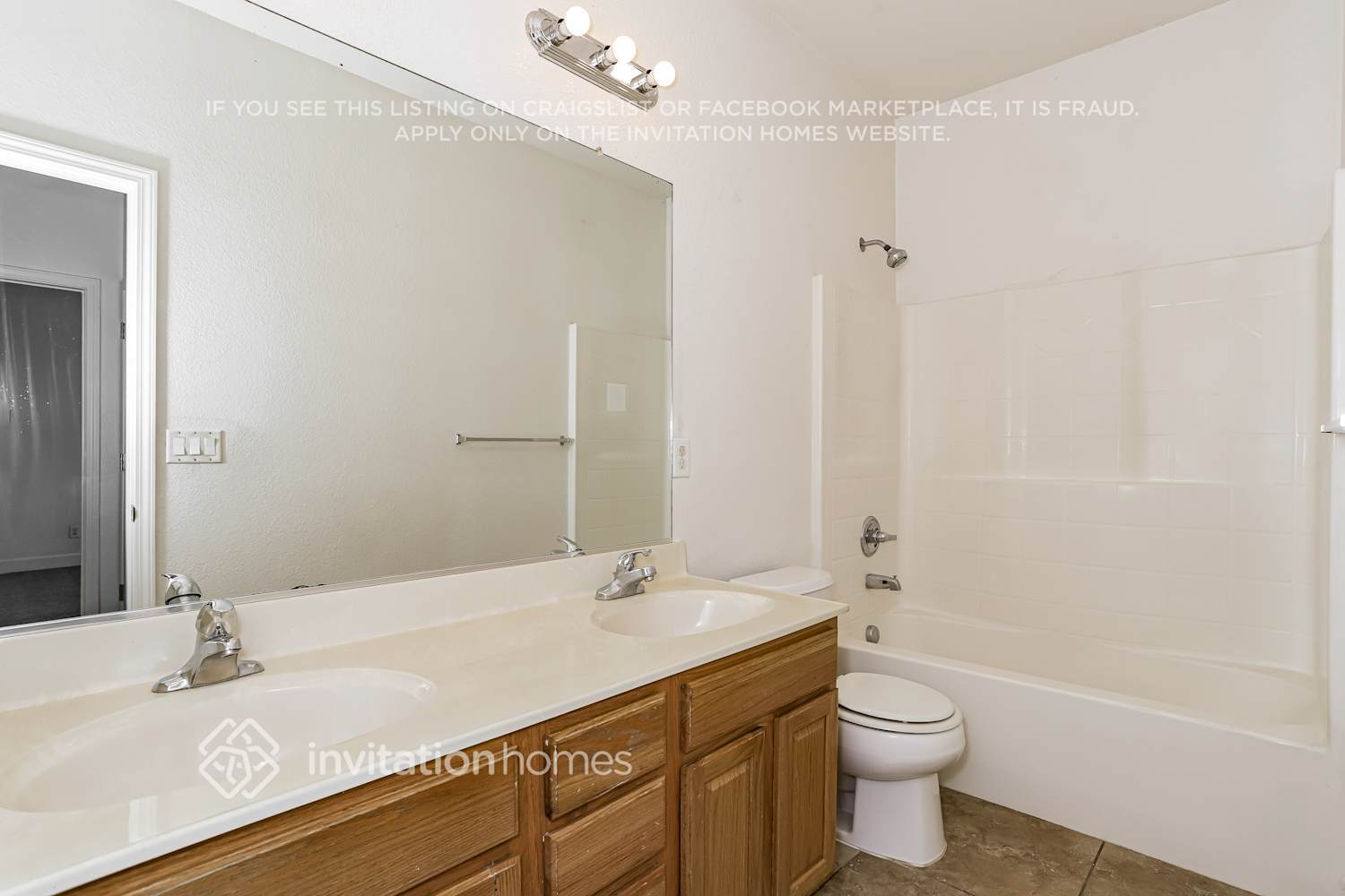 Building Photo - 5289 Moonlit Bay Way