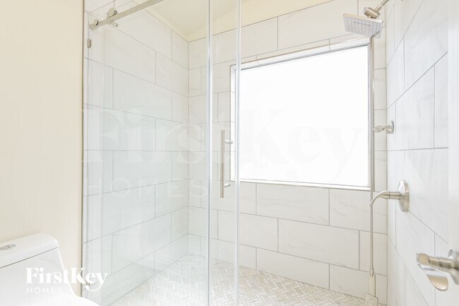 Building Photo - 11832 N Labyrinth Dr