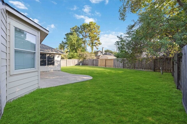 Building Photo - 15018 Summer Knoll Ln