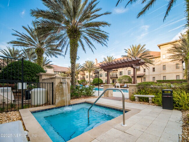 Building Photo - 945 Registry Blvd