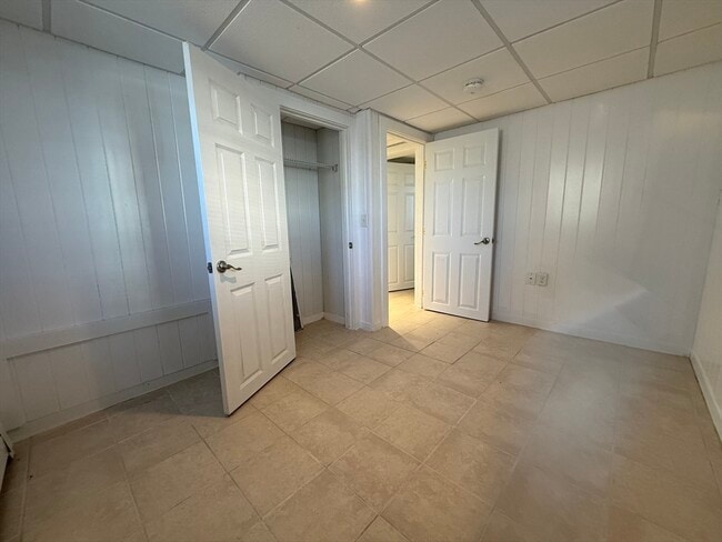 Building Photo - 187 Taylor Ave