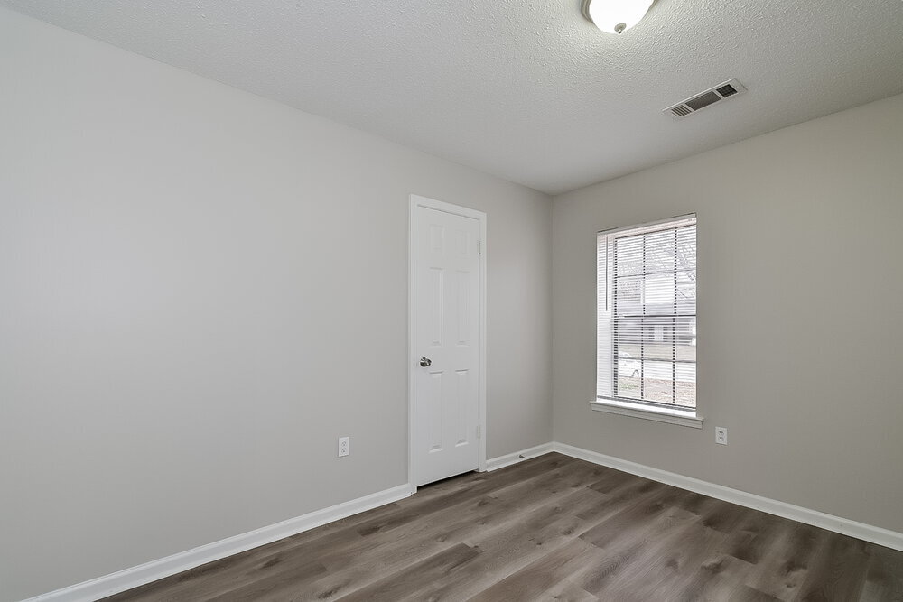 Building Photo - 7371 Hollorn Ln