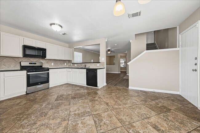 Building Photo - 11411 Seven Sisters Dr