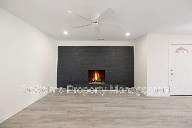 Building Photo - 4204 Brush Hill Rd