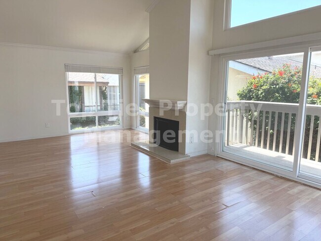 Building Photo - ***Beautiful Oceanfront 3 bed, 2 bath, 2,076 sqft House in Carlsbad Village - Available 06/15***