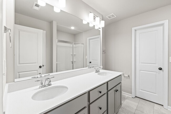 Building Photo - Modern Living in Stoneygreen | Open Concept + Loft + Private Backyard