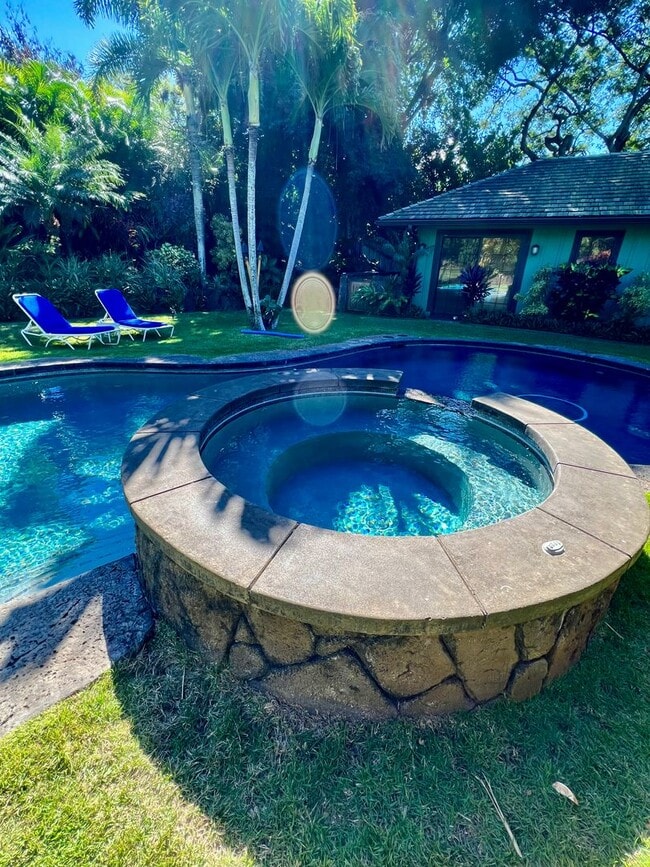 Building Photo - Oceanview Luxury Estate | Steps to the Beach | Private Pool & Spa