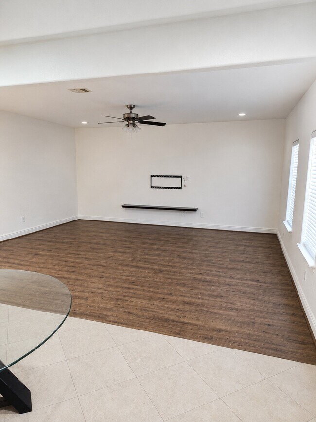 Building Photo - 18203 Fairhope Oak Ct