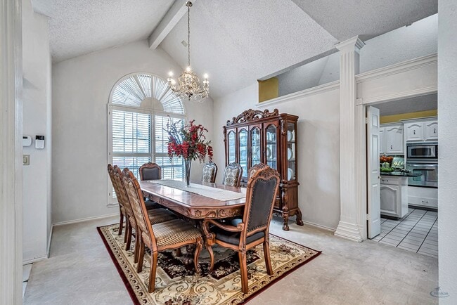 Building Photo - 6415 San Mateo Ln