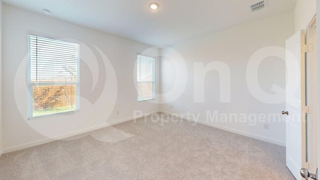 Building Photo - 454 Ridge Dr