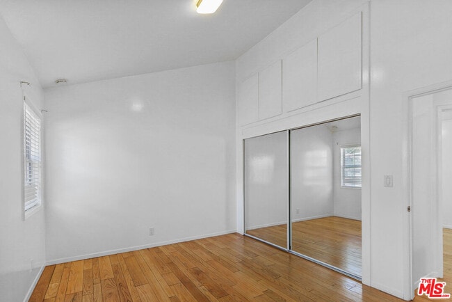 Building Photo - 1204 Bay St